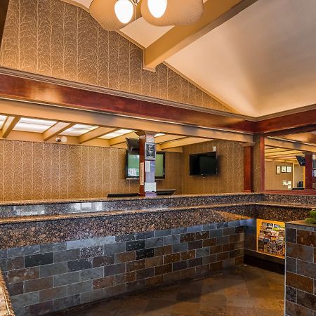 Best Western Garden Villa Inn Роузберг Экстерьер фото