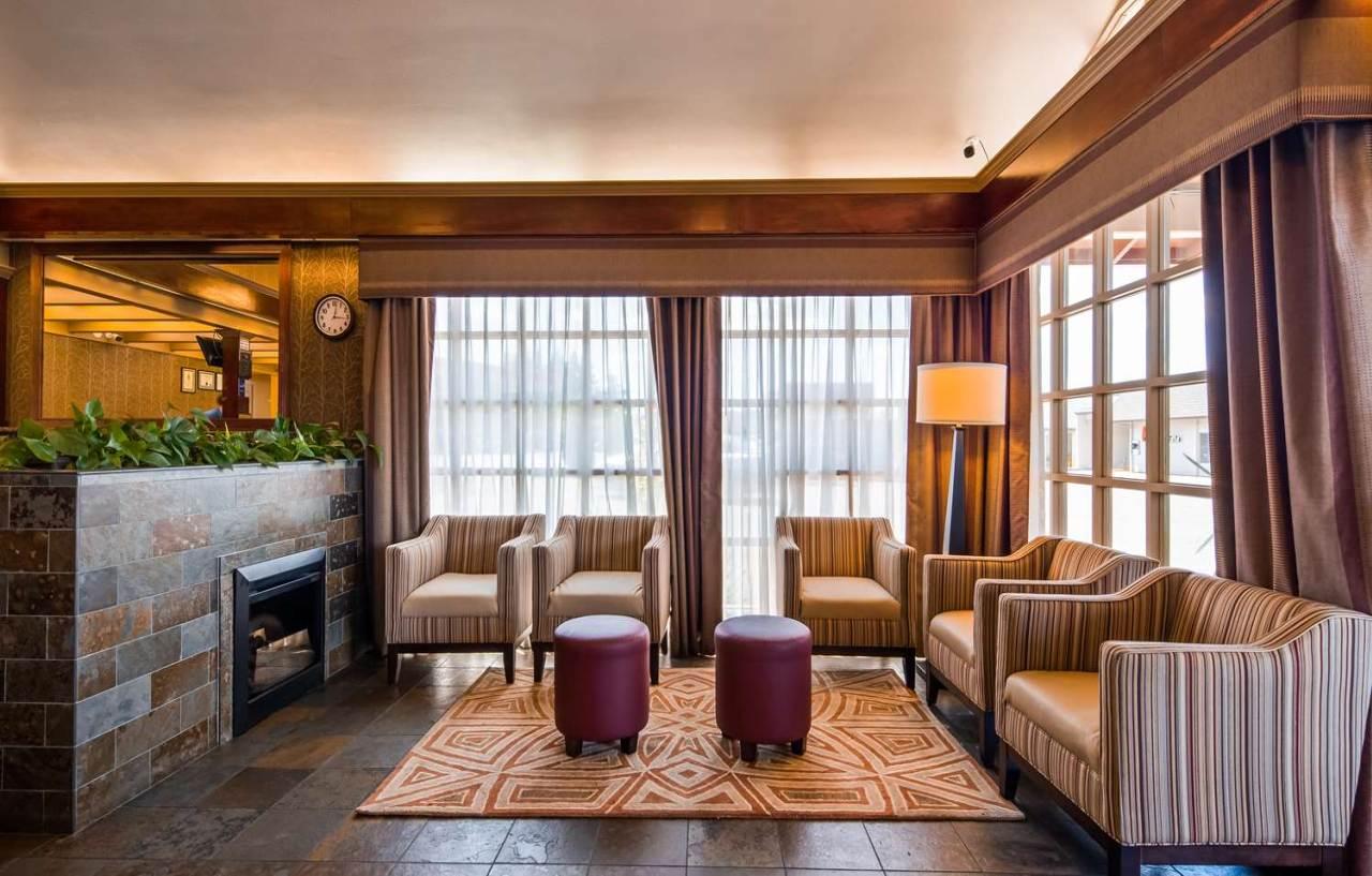 Best Western Garden Villa Inn Роузберг Экстерьер фото